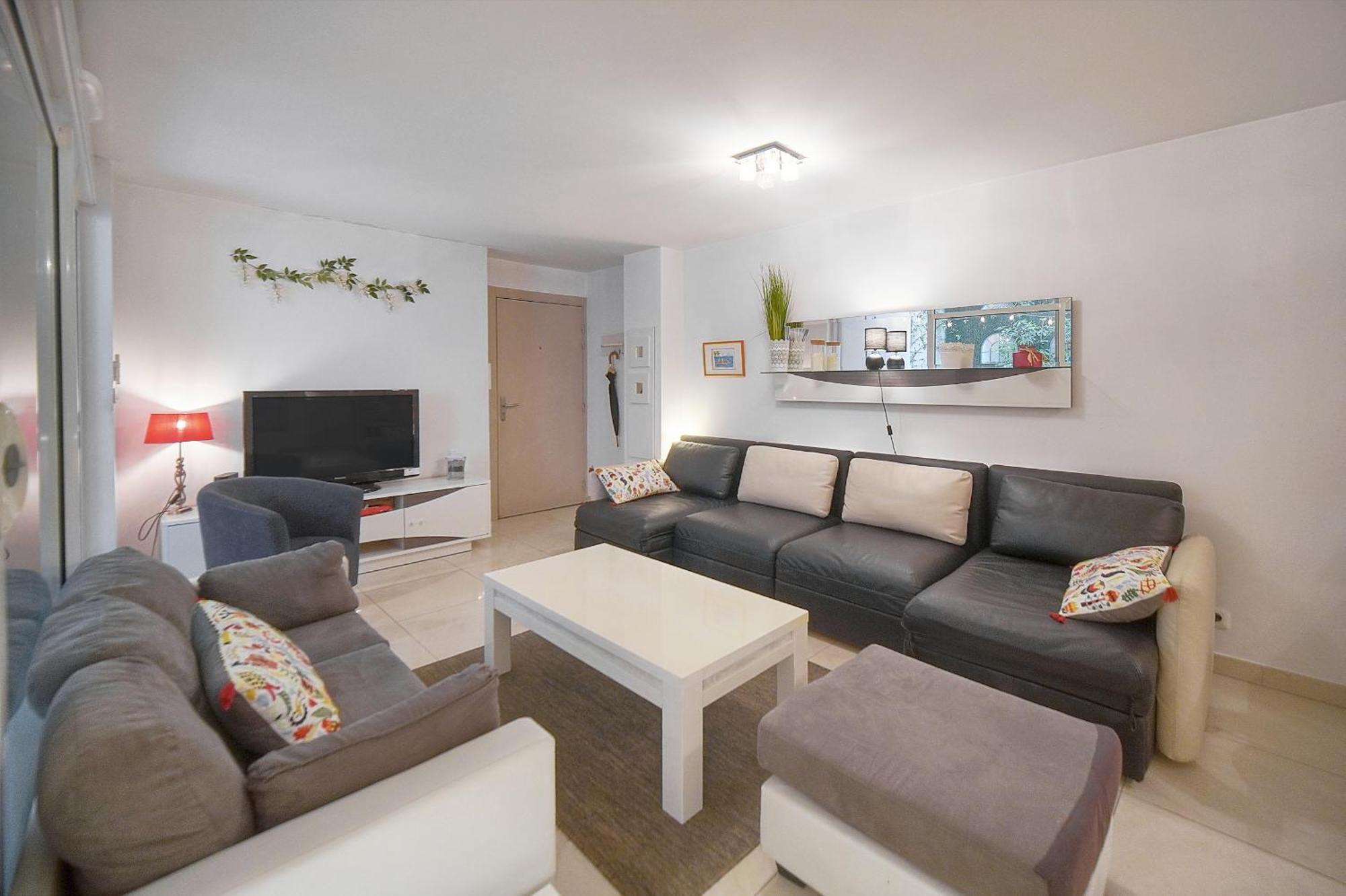 2 Pieces Moderne Avec Terrasse A1b263 Apartment *