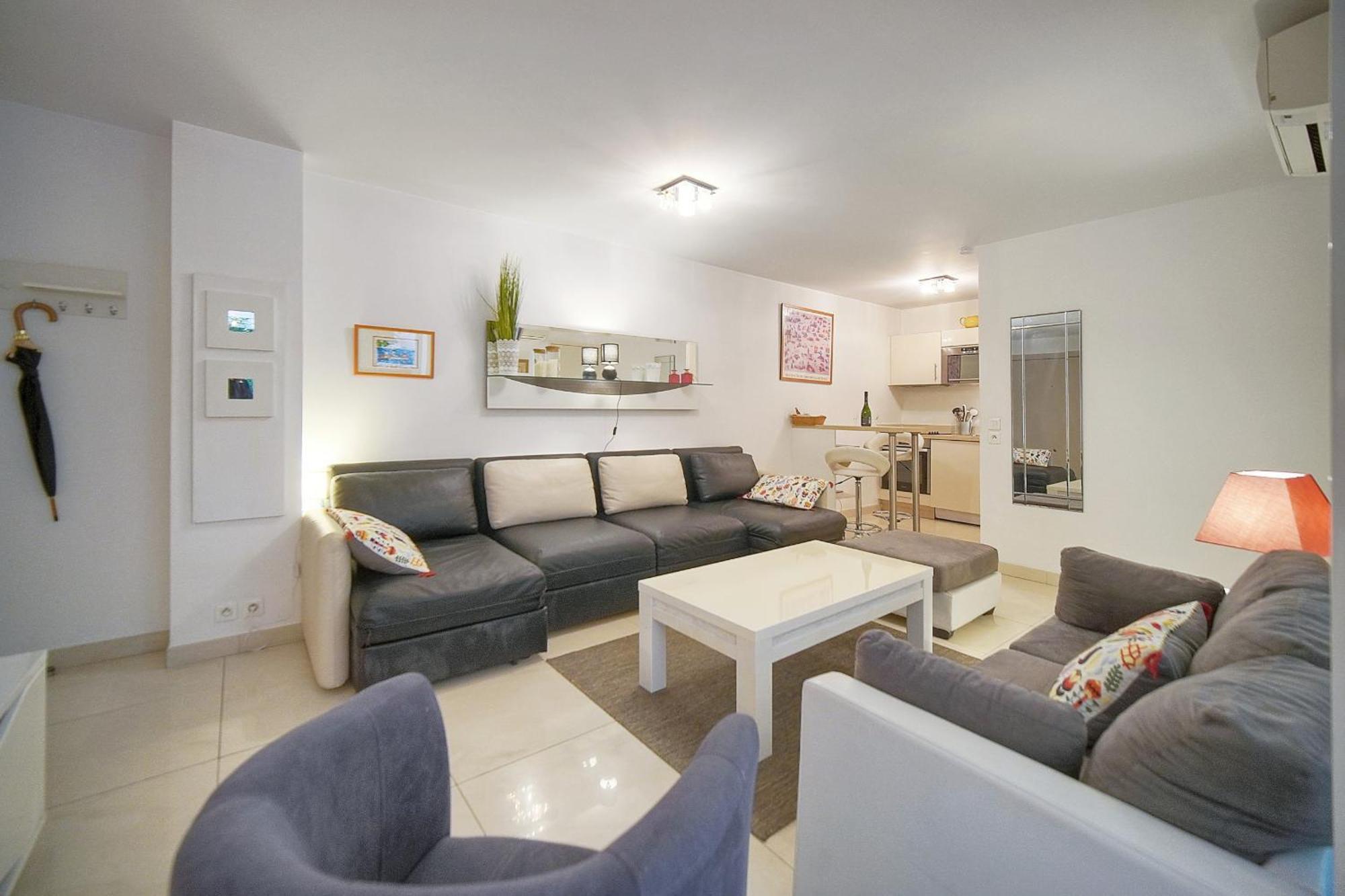 Apartment 2 Pieces Moderne Avec Terrasse A1b263